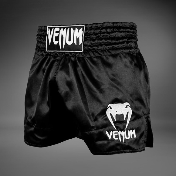 MMA fight boxing shows Venum Classic Muay Thai Short - Black/White mens size M - Picture 1 of 8